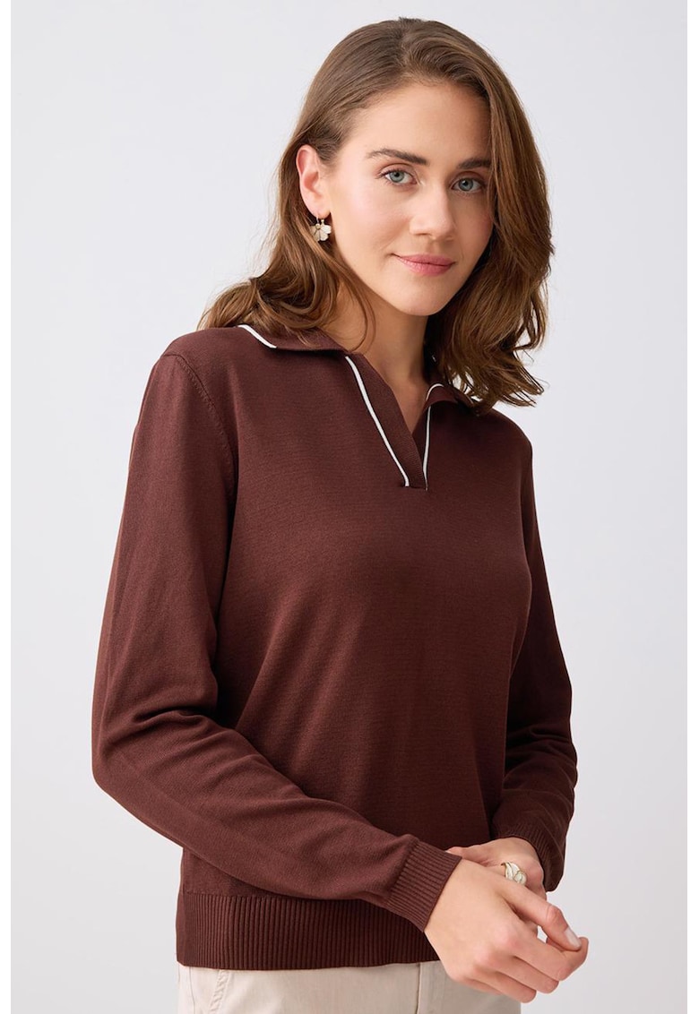 Bluza cu guler polo contrastant - Maro scortisoara