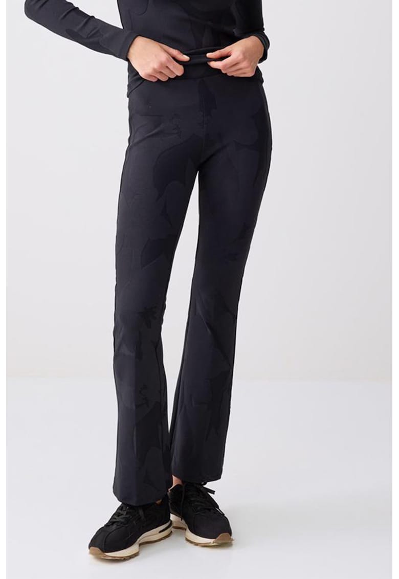 Pantaloni slim-fit cu talie medie - Negru
