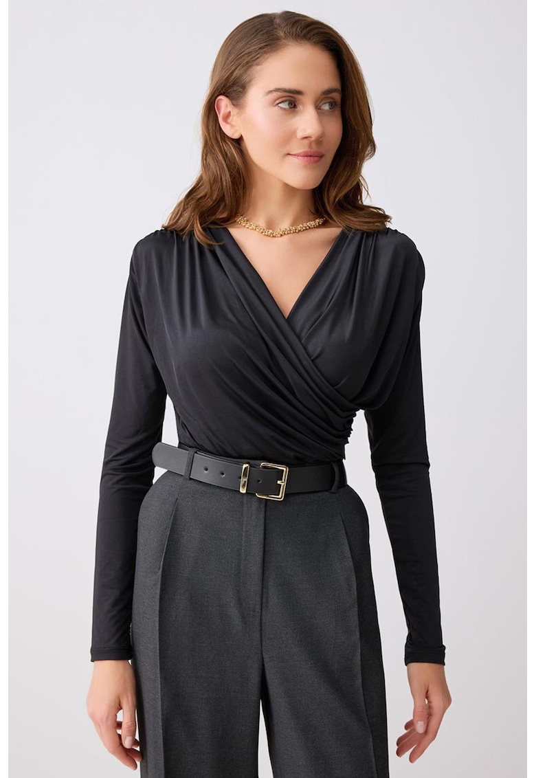 Bluzaslim-fit cu model drapat