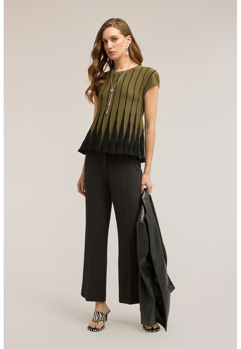 Pulover cu decolteu la baza gatului si maneci scurte - Negru/Kaki