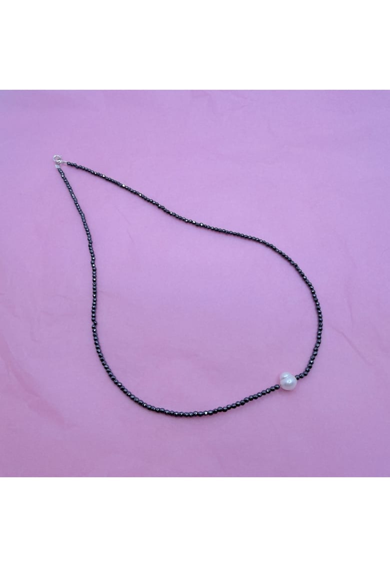 Colier Hematit si perla de cultura - gri si alb - handmade - Argint925