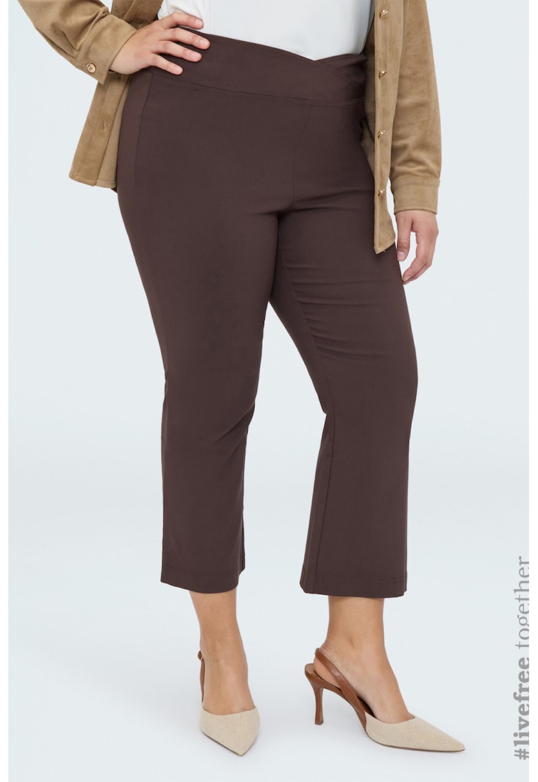 Pantaloni cu croiala kick flare si banda cu talie elastica - Maro