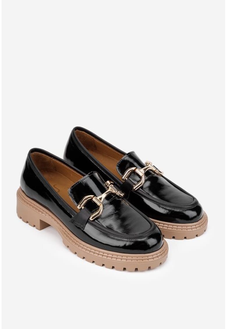 Pantofi dama negri din piele lacuita cu ornament