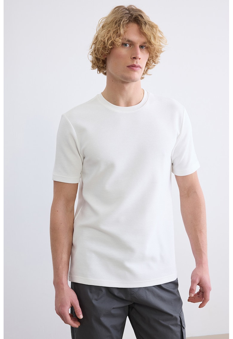 Tricou uni cu decolteu la baza gatului - Alb optic