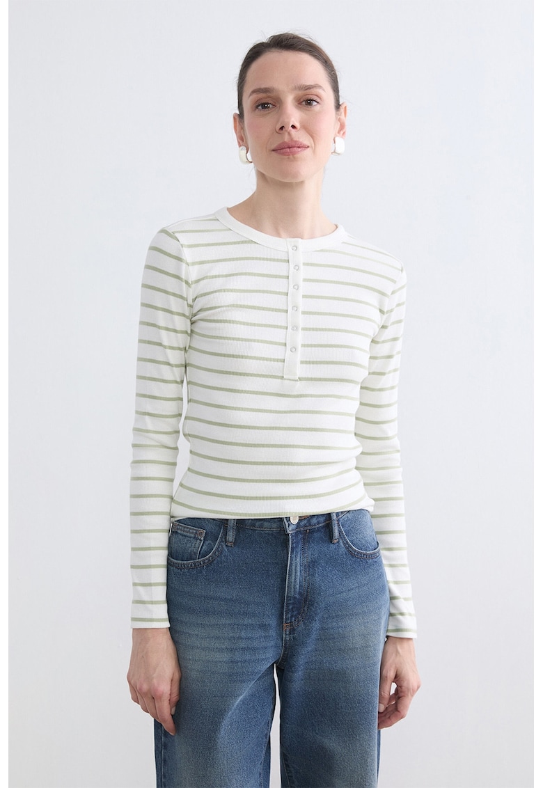 Bluza slim fit cu model in dungi si fenta cu capse - Verde sparanghel/Alb murdar