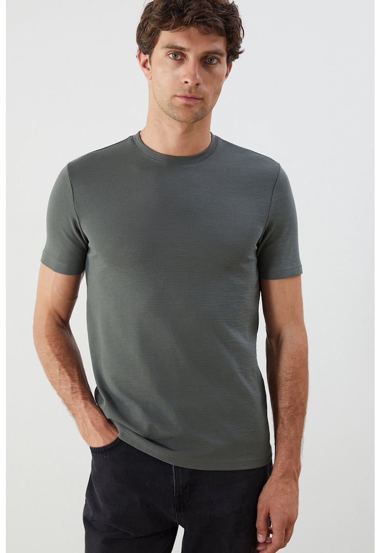 Tricou din jerseu cu decolteu la baza gatului - Gri inchis