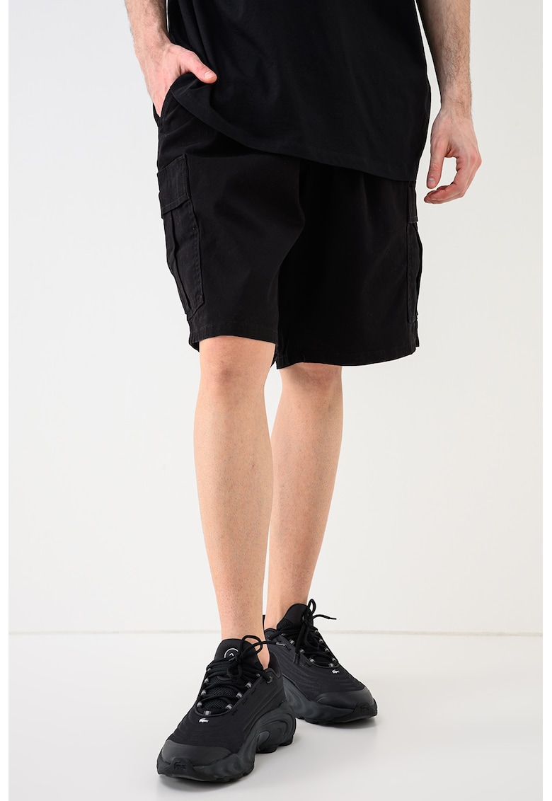 Pantaloni scurti cargo din amestec de bumbac cu croiala lejera - Negru