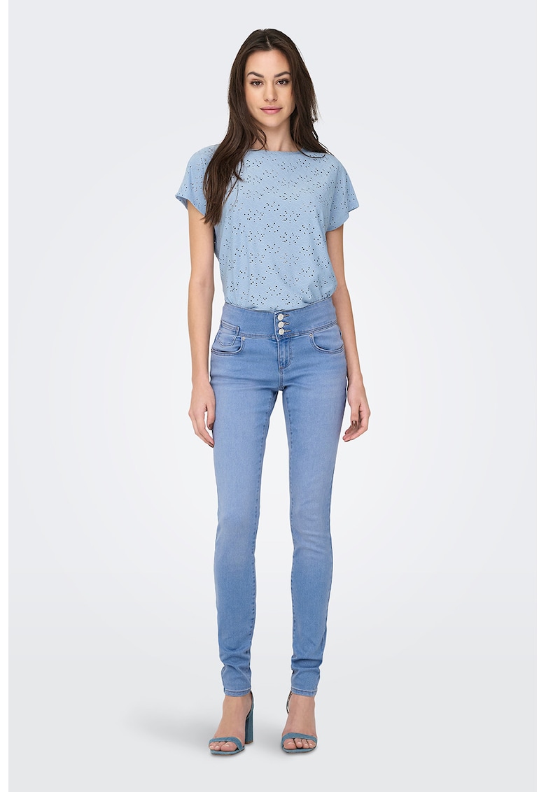 Tricou cu broderie Sangallo Milla - Albastru pastel