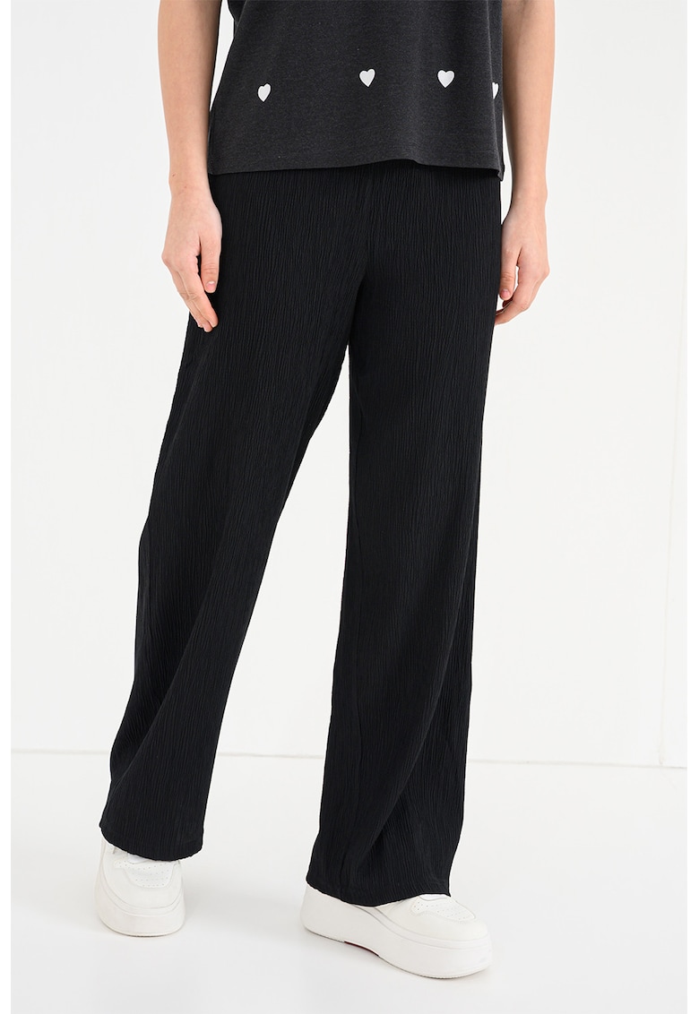 Pantaloni texturati cu croiala ampla si talie elastica Kaylie - Negru