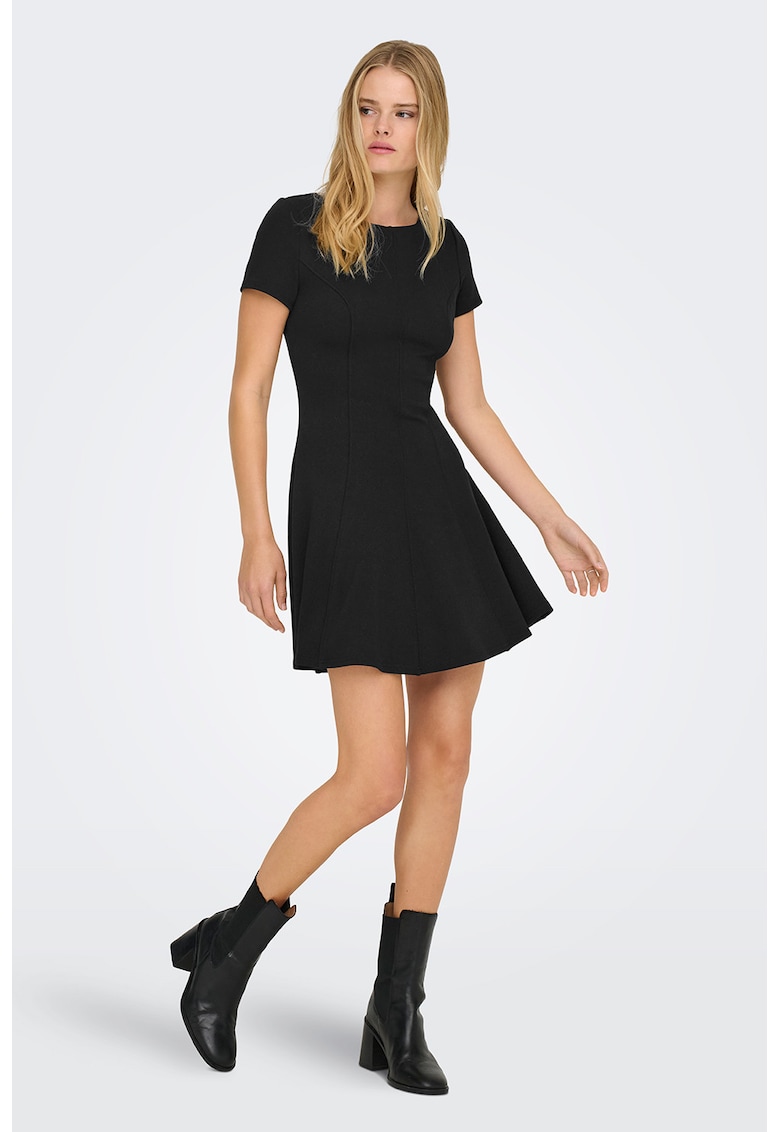 Rochie evazata cu maneci scurte - Negru