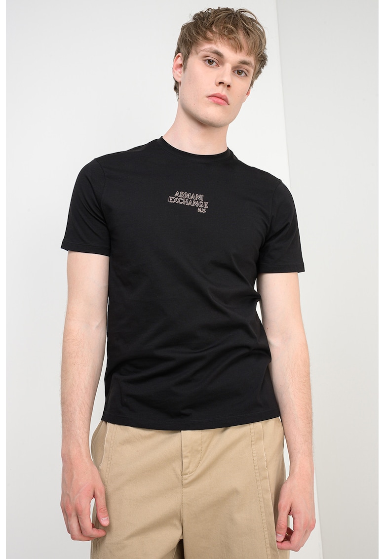 Tricou cu decolteu la baza gatului si logo - Negru