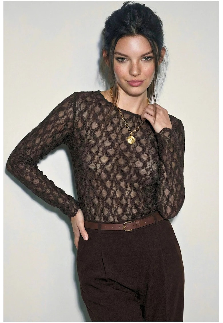 Bluza dama - cu dantela la gat - maneca lunga - maro mocha inchis - textil