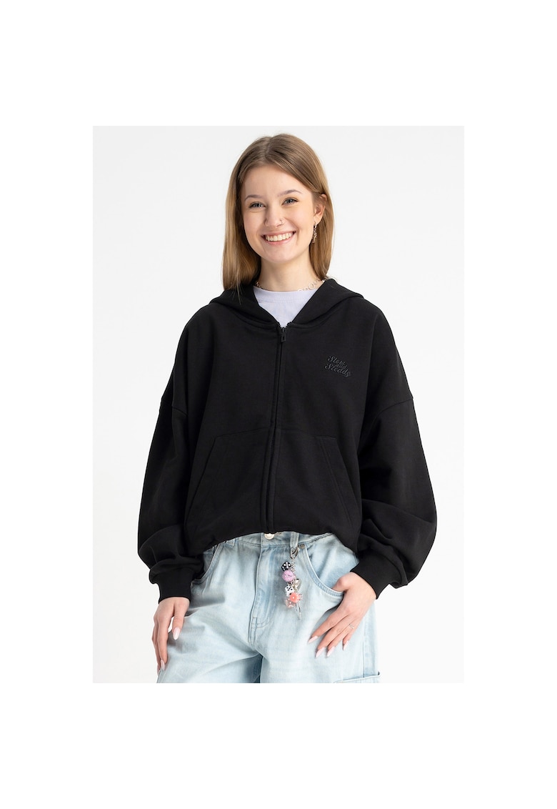 Hanorac cu broderie si fermoar