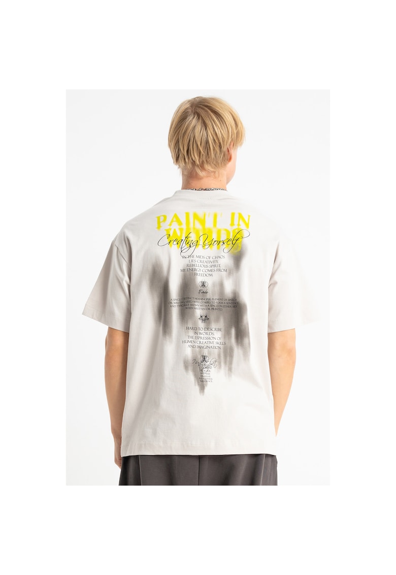 Tricou loose cu grafica originala pe spate