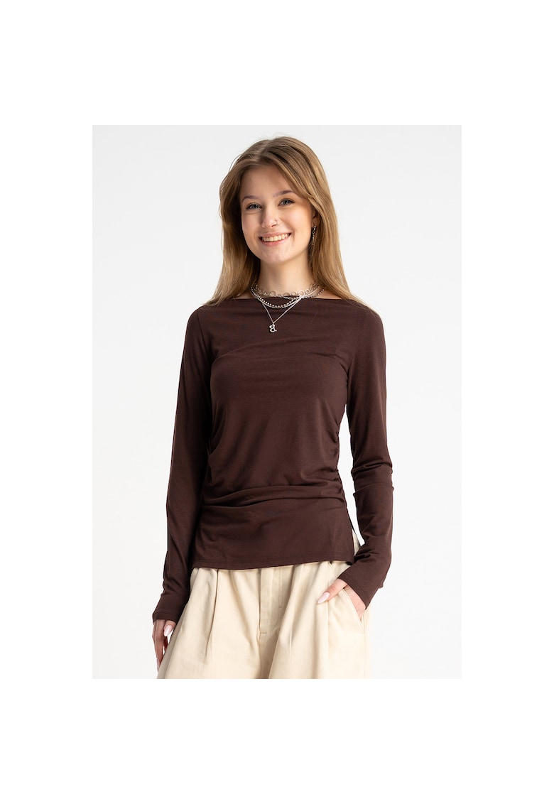 Bluza slim fit cu decolteu barcuta