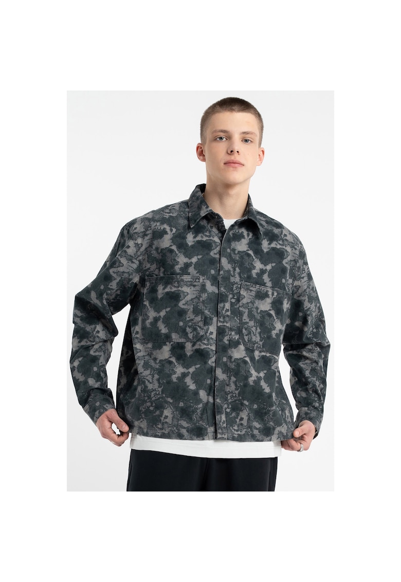 Shaket cu model camuflaj