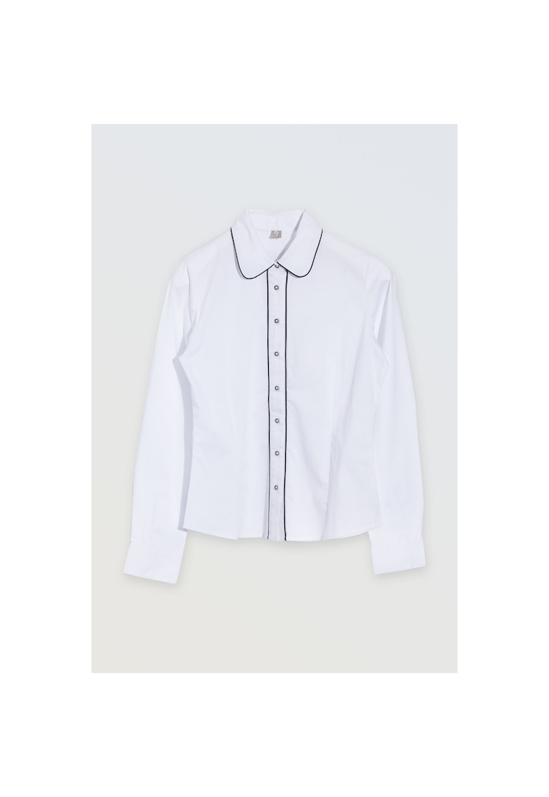 Camasa cu detalii contrastante