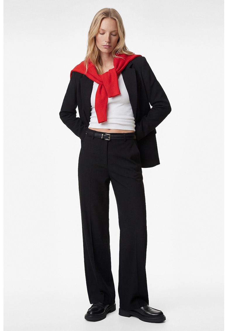 Pantaloni cu croiala dreapta si curea - Negru
