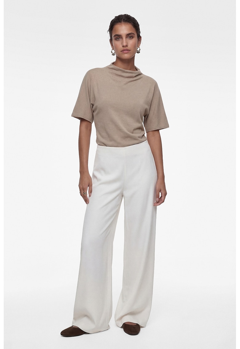 Pantaloni din satin cu croiala palazzo - Crem