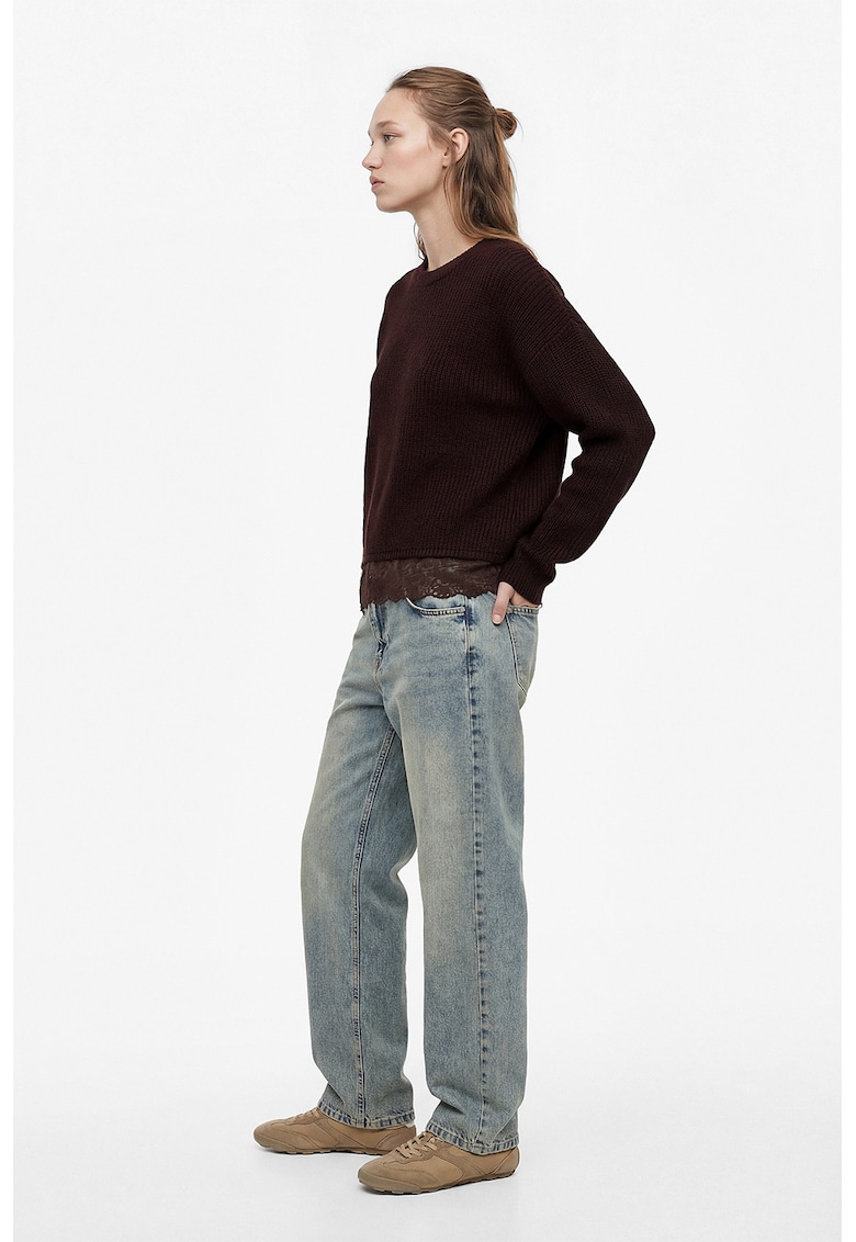 Pulover lejer cu terminatie din dantela - Negru