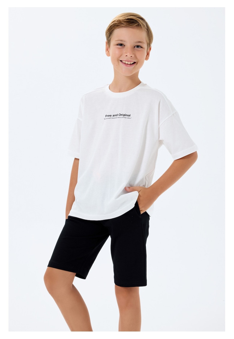 Set doua piese cu tricou si pantaloni scurti - pentru baieti - Alb