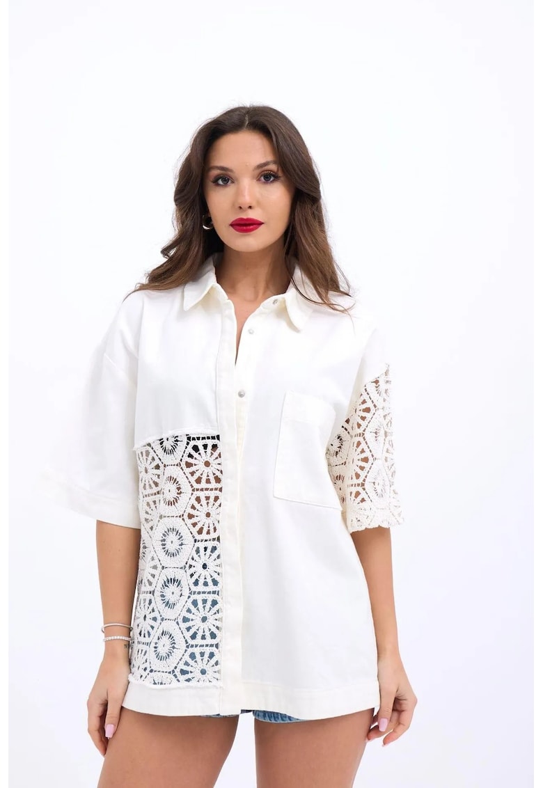 Bluza dama - cu nasturi - detalii din dantela - alba - bumbac si poliester