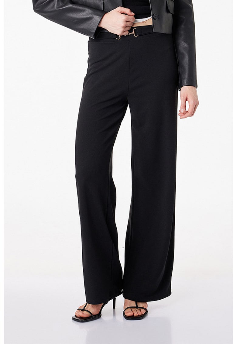 Pantaloni palazzo cu croiala ampla si o curea - Negru