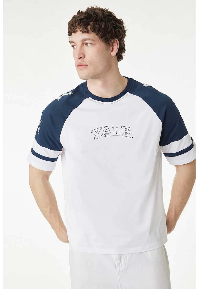 Tricou cu decolteu la baza gatului si imprimeu text - Alb