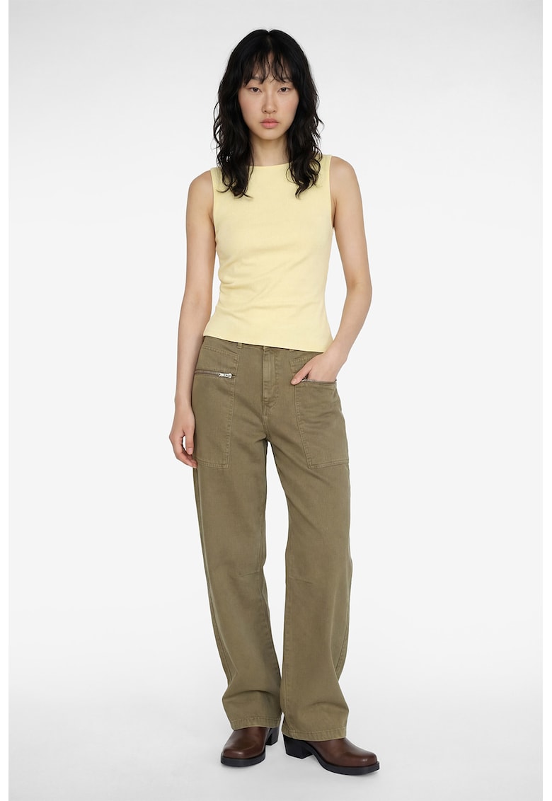 Top asimetric cu model uni