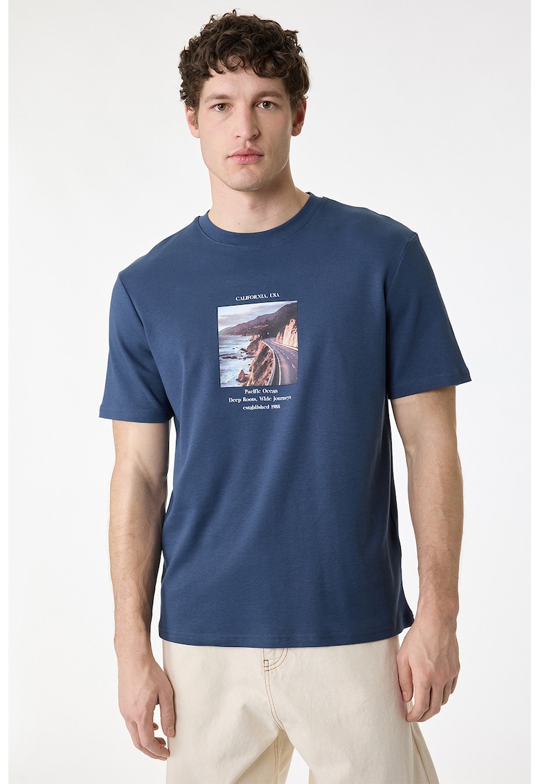 Tricou regular-fit cu decolteu la baza gatului - Bleumarin