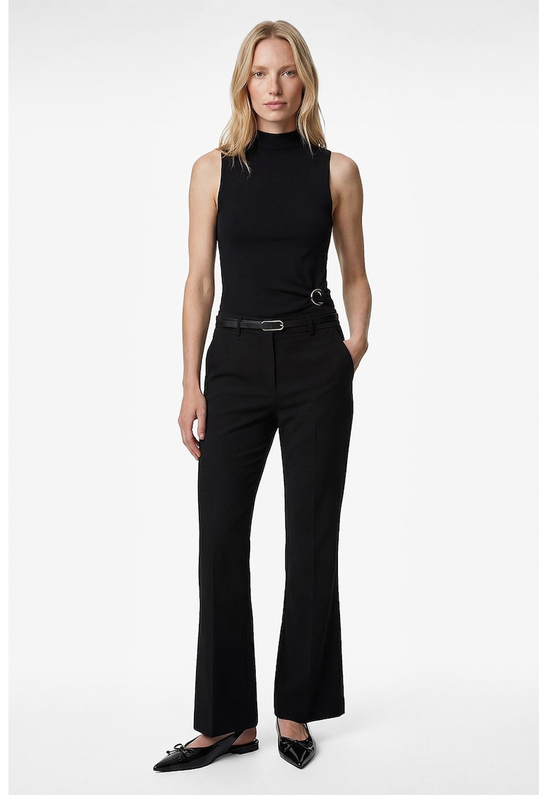 Pantaloni slim-fit cu croiala evazata si curea - Negru
