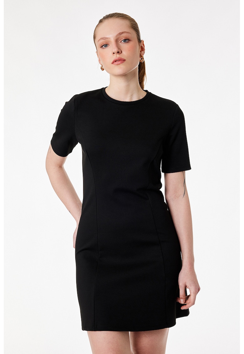 Rochie-tricou uni cu decolteu la baza gatului - Negru