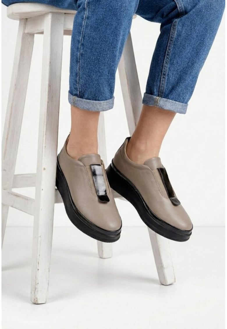 Pantofi dama taupe cu negru din piele naturaladwqfwq - Maro taupe