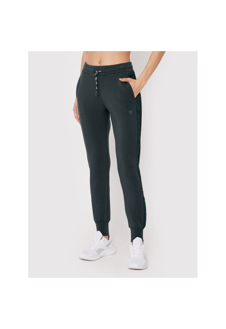 Pantaloni sport dama - gri - 77% viscoza - 15% poliamida - 8% elastan -