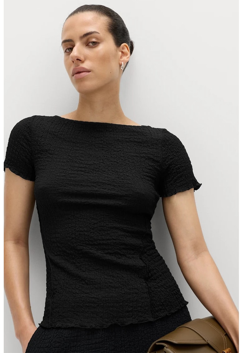 Tricou cu decolteu barcuta - Negru