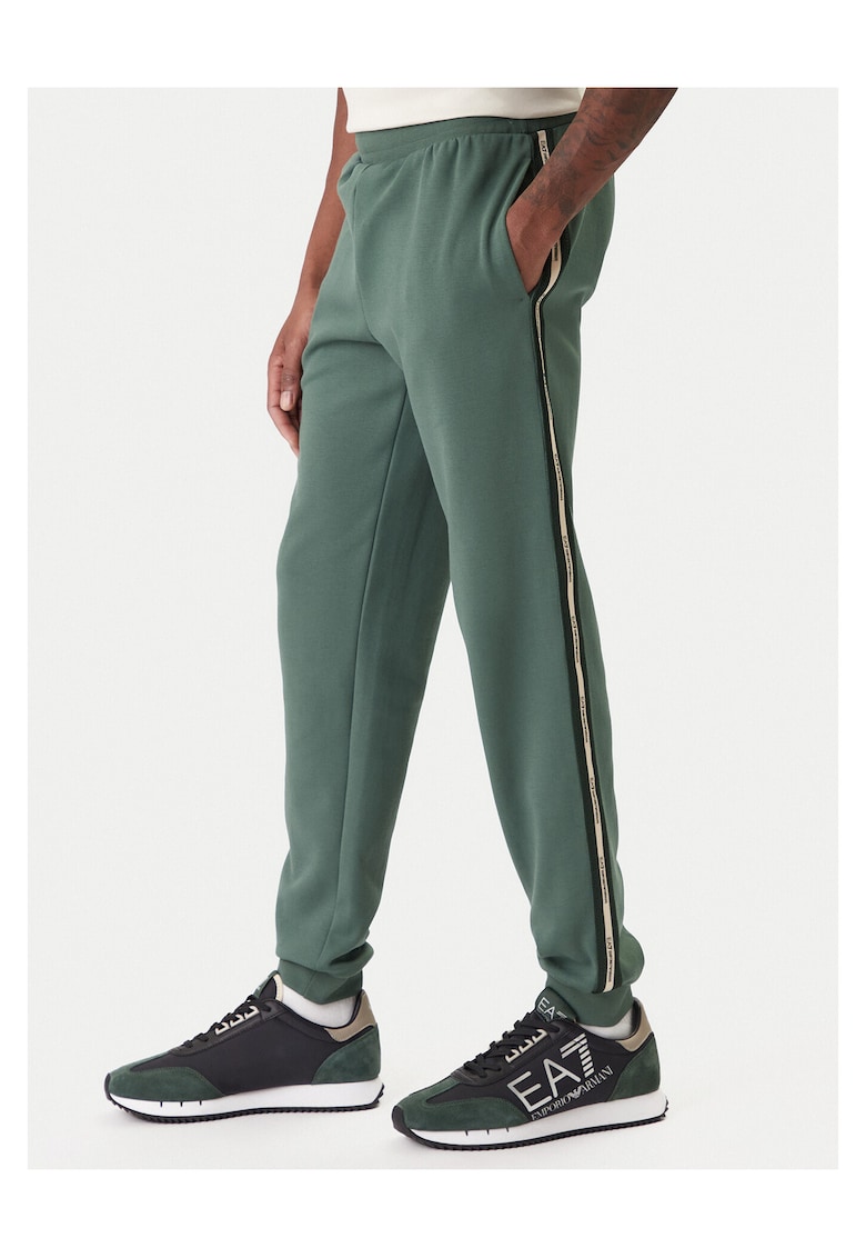 Pantaloni barbati - bumbac si poliester - verde