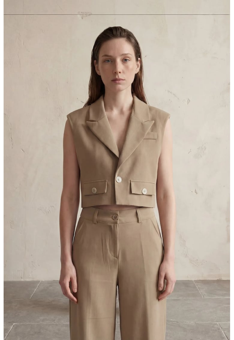 Vesta dama - scurta - cu nasturi - maro camel - textil