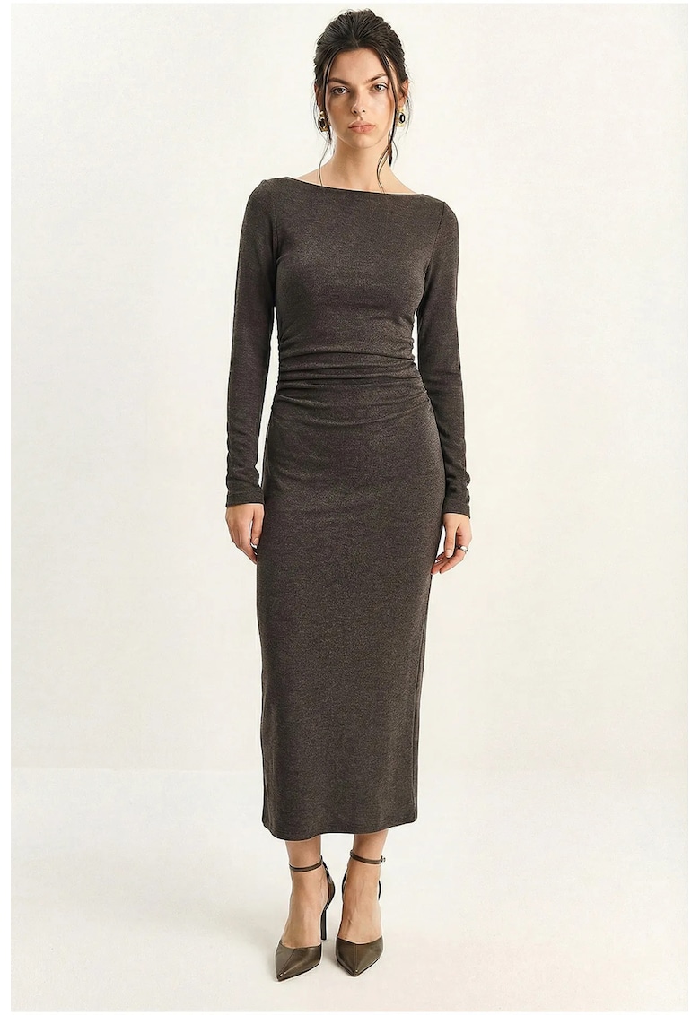 Rochie bodycon midi dama - decolteu barca - detalii drapate - maro - jerseu