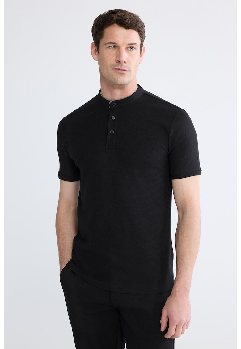 Tricou regular fit cu guler scurt - Negru stins
