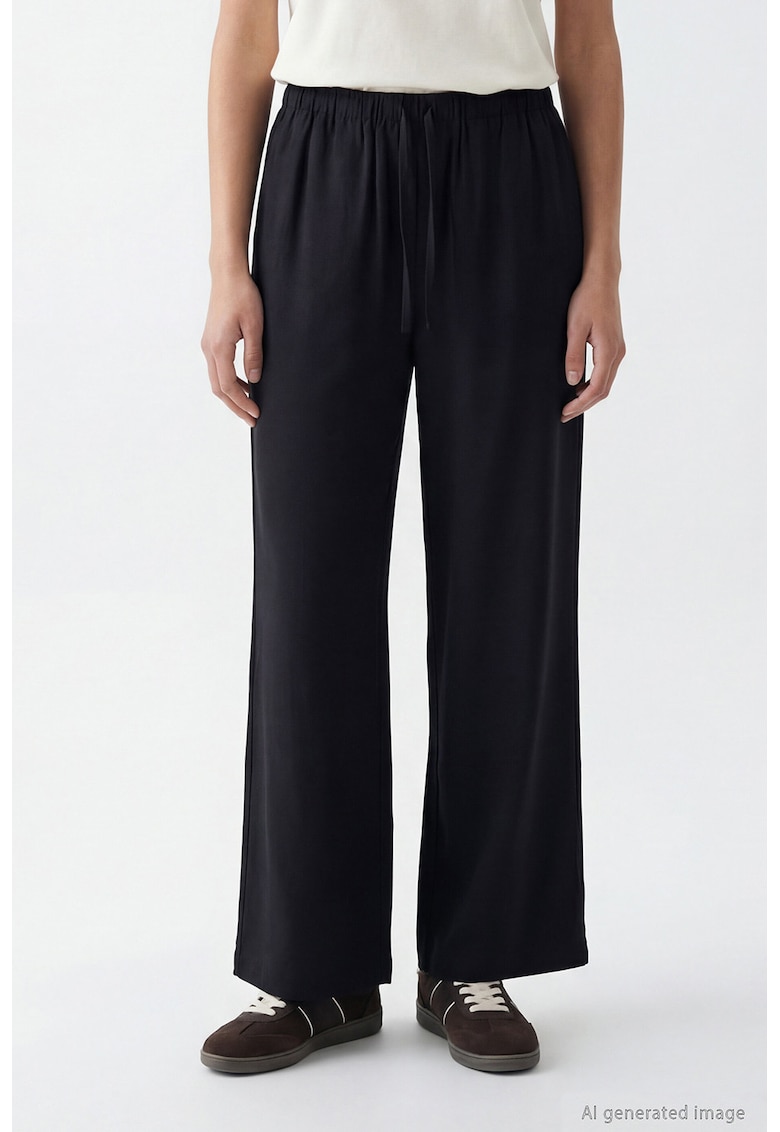 Pantaloni cu croiala ampla si snur - Negru stins