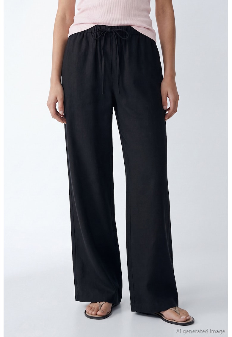 Pantaloni cu croiala ampla si snur - Negru