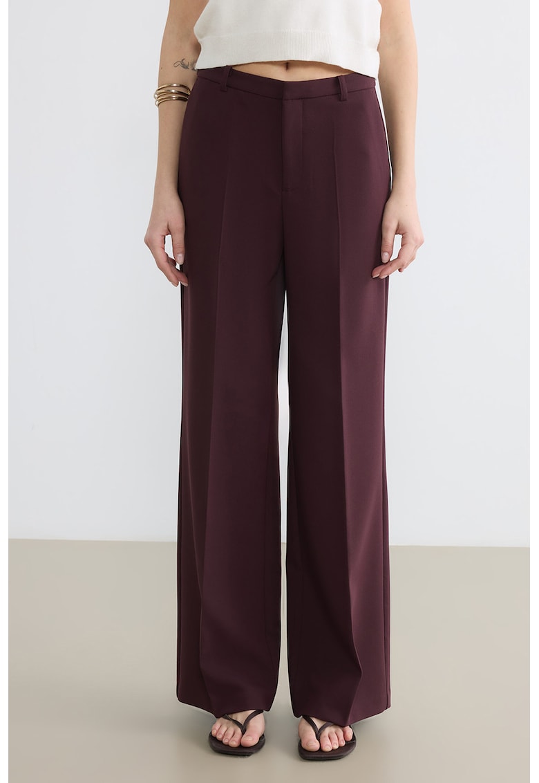 Pantaloni eleganti cu croiala evazata si pensa - Maro pamantiu