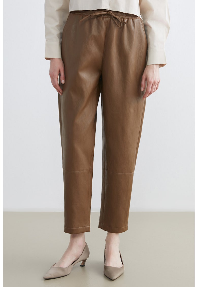 Pantaloni din piele ecologica cu talie ajustabila - Caramel