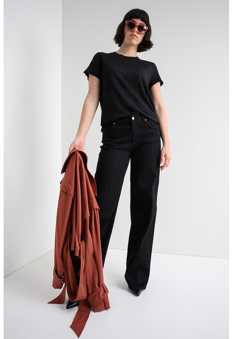 Tricou regular fit de in cu terminatie rotunjita