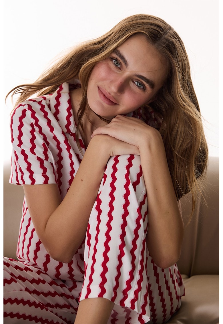 Pijama cu pantaloni si camasa cu model in dungi - Alb/Rosu vintage