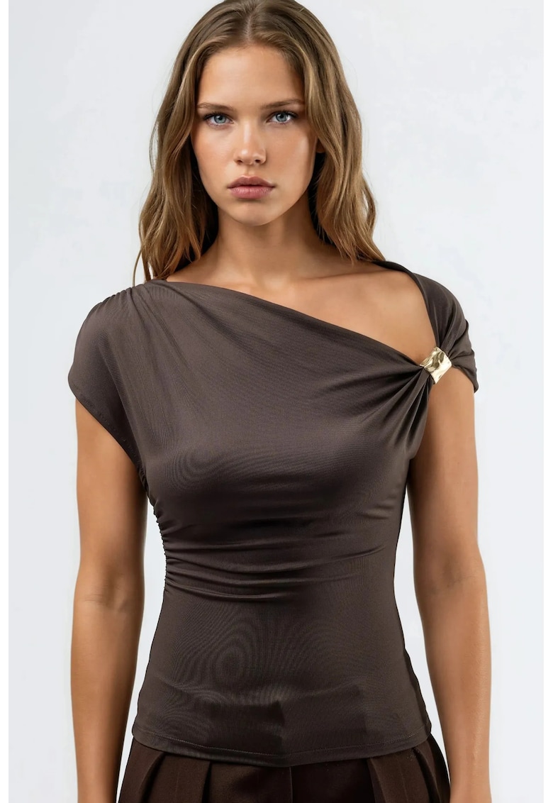 Top dama guler asimetric - maro - femei