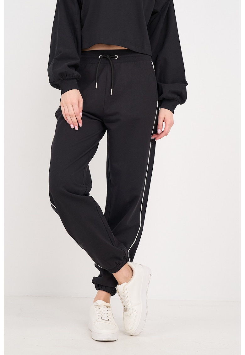 Pantaloni de trening cu snur de ajustare si buzunare laterale - Alb/Negru