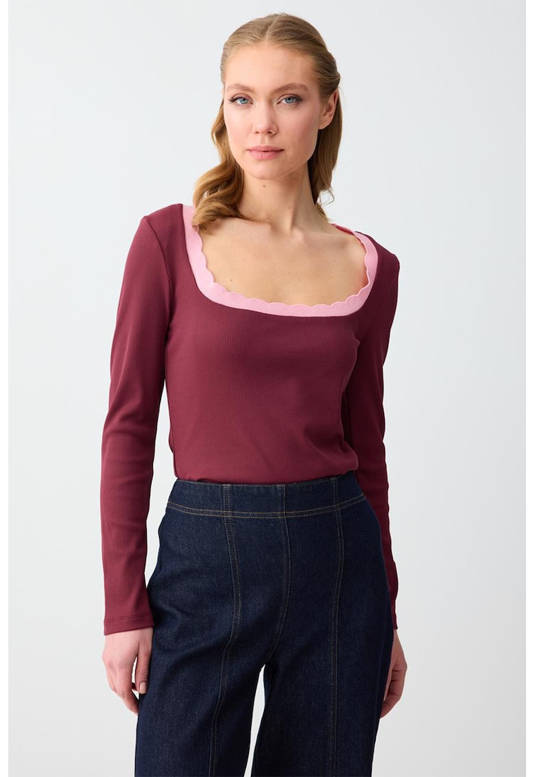 Bluza cu decolteu patrat - Visiniu