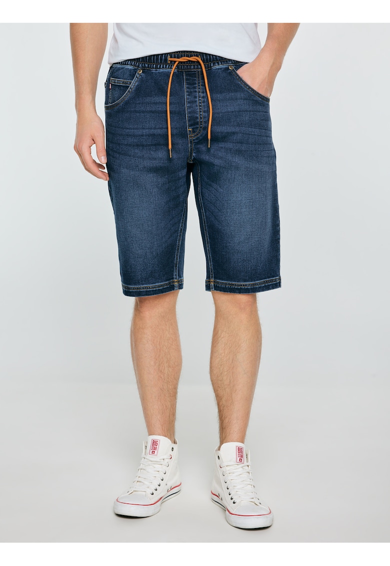Blugi scurti cu snur in talie