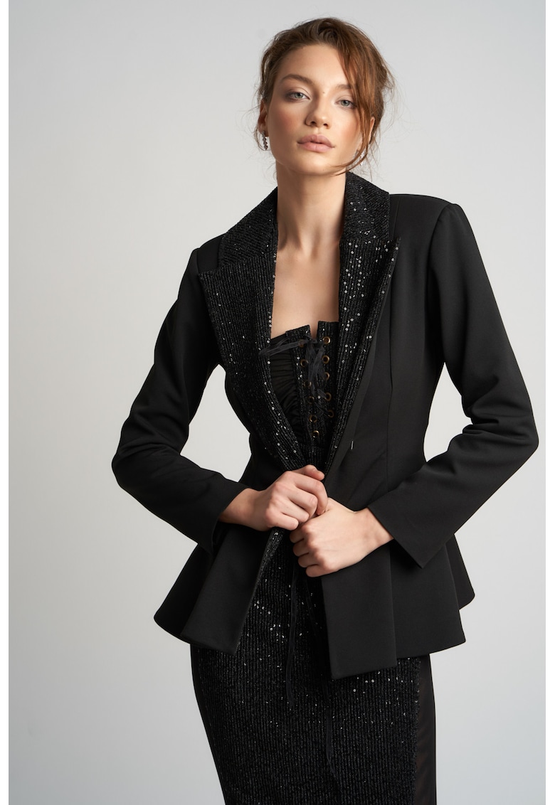 Sacou cambrat cu peplum si cordon